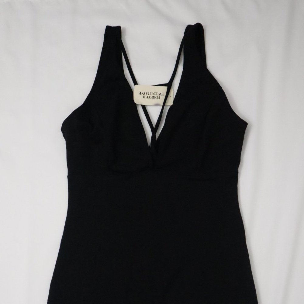 Forever 21 Black Triangle Twist Accent Mini Dress